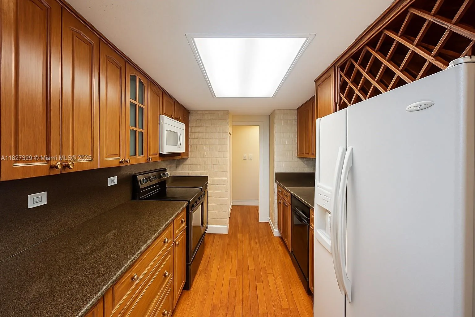 251 174th St # 115, Sunny Isles Beach, FL 33160 photo 7