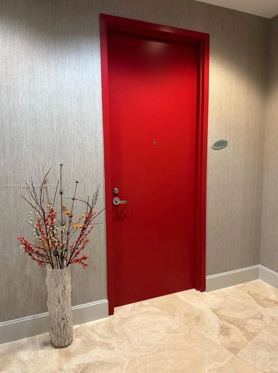 18201 Collins Ave # 3502, Sunny Isles Beach, FL 33160 photo 2