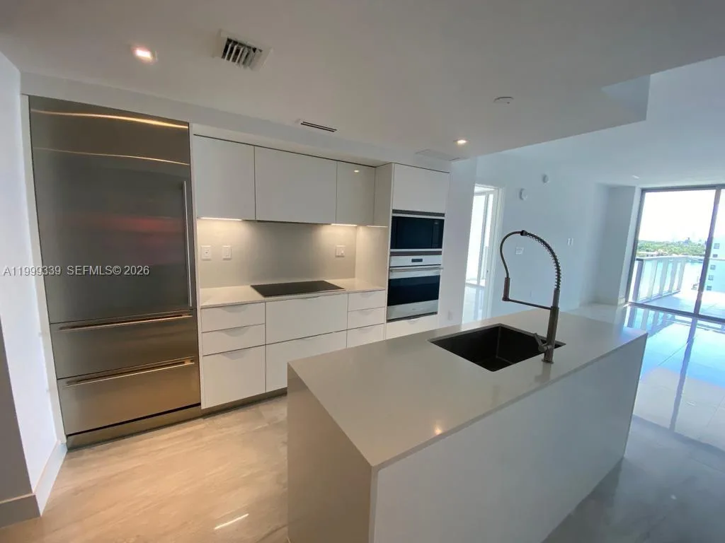 9521 E Bay Harbor Dr # 605, Bay Harbor Islands, FL 33154 photo 7