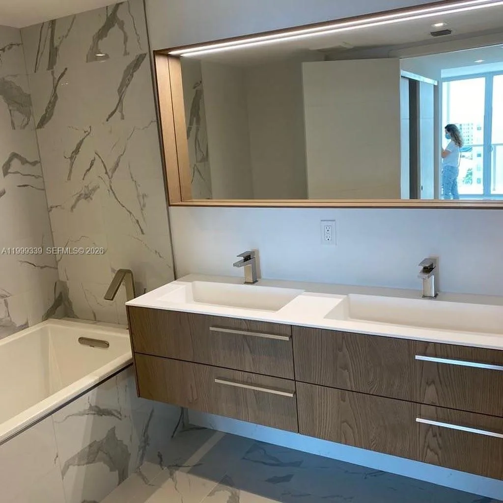 9521 E Bay Harbor Dr # 605, Bay Harbor Islands, FL 33154 photo 9