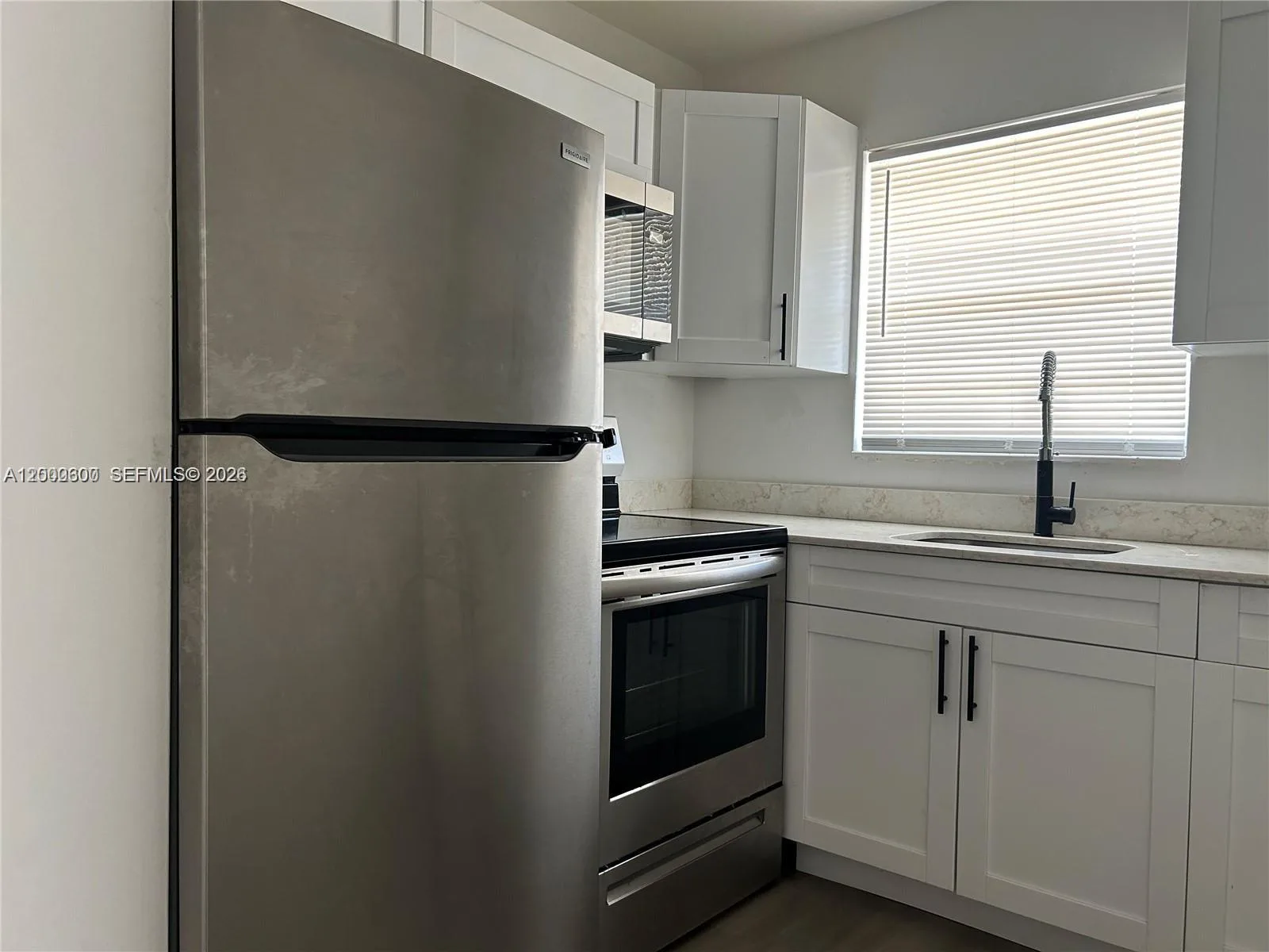 904 SW 10th St, Hallandale Beach, FL 33009 photo 10