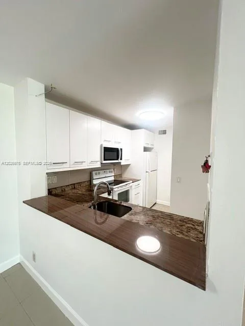 10733 Cleary Blvd # 112, Plantation, FL 33324