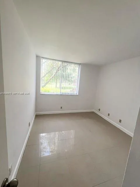 10733 Cleary Blvd # 112, Plantation, FL 33324 photo 4