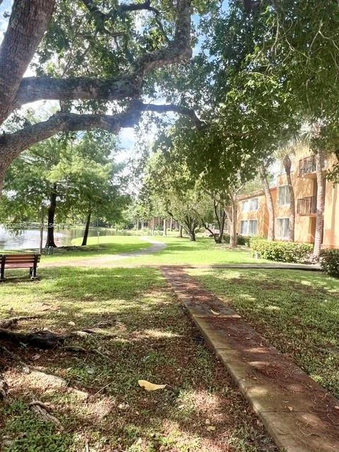 10733 Cleary Blvd # 112, Plantation, FL 33324 photo 9