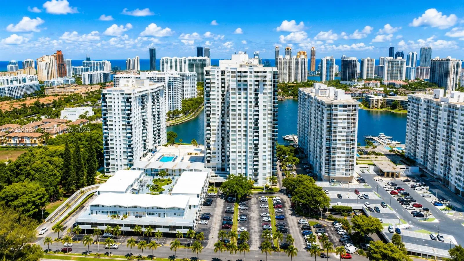 2750 NE 183rd St # PH05, Aventura, FL 33160