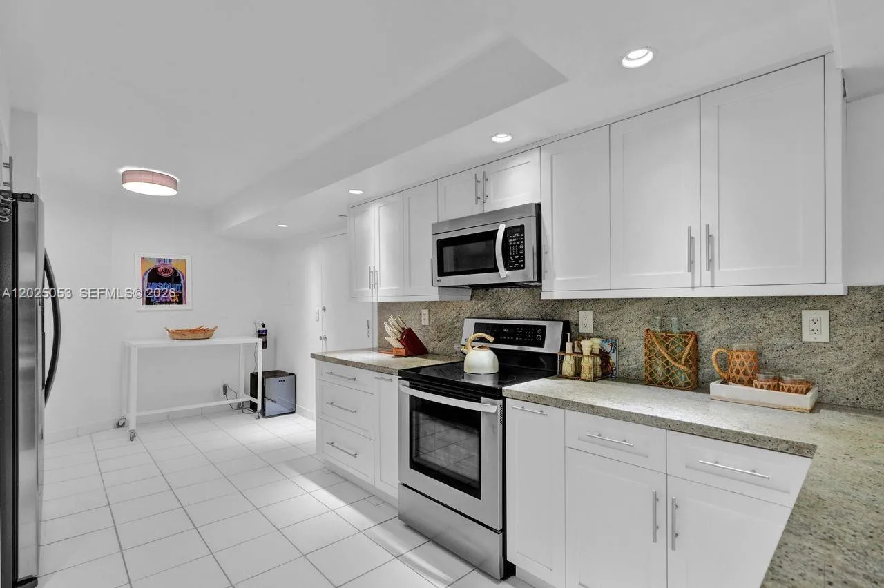 1121 Crandon Blvd # E604, Key Biscayne, FL 33149 photo 13