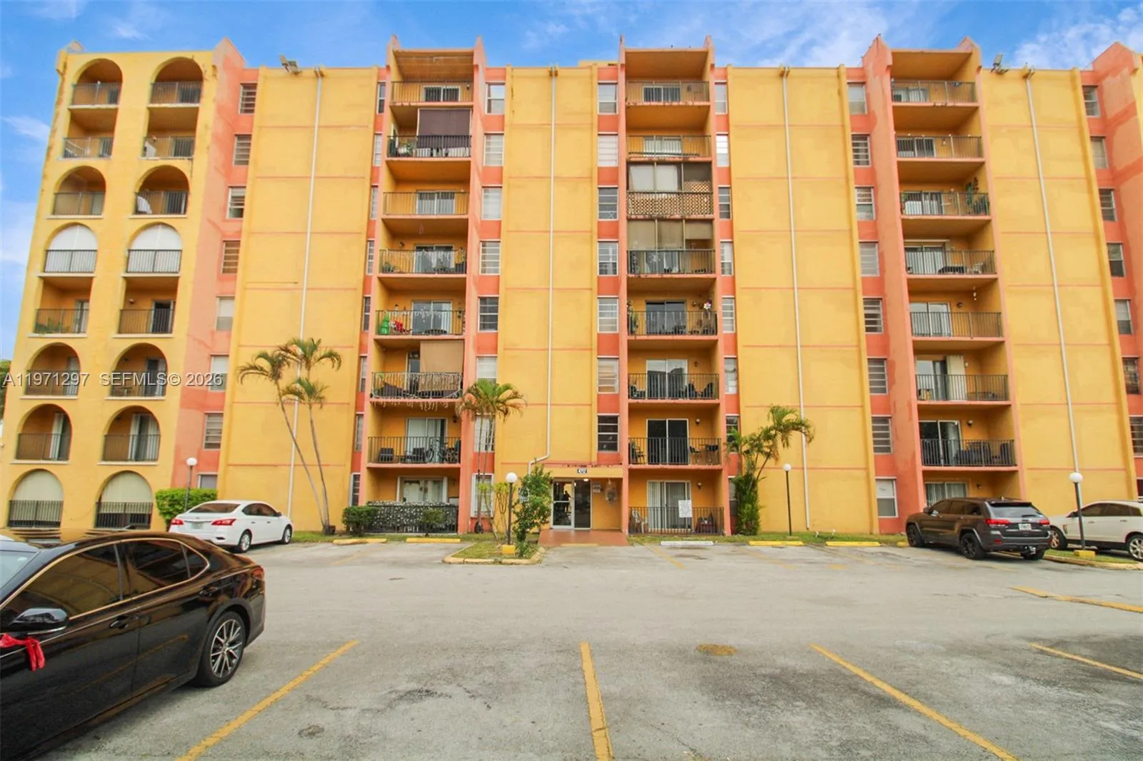 4717 NW 7th St # 604-10, Miami, FL 33126 photo 2