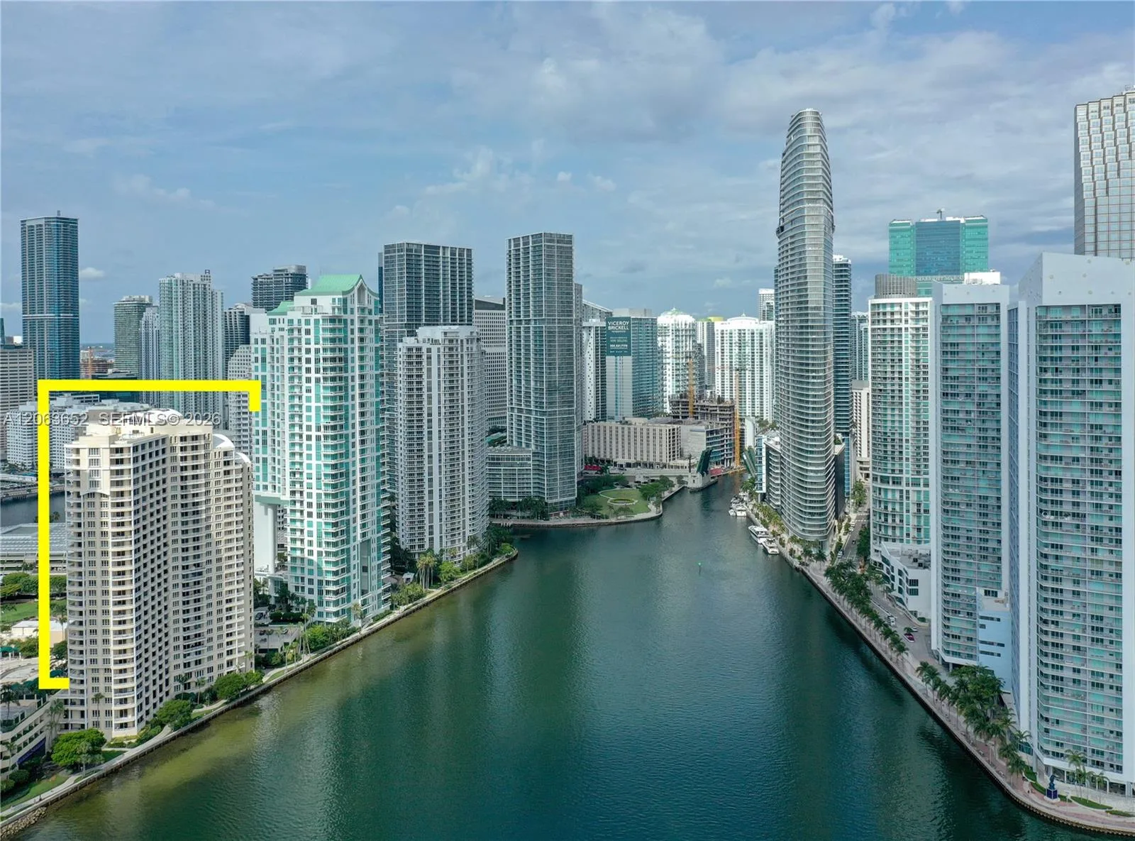 888 Brickell Key Dr # 512, Miami, FL 33131
