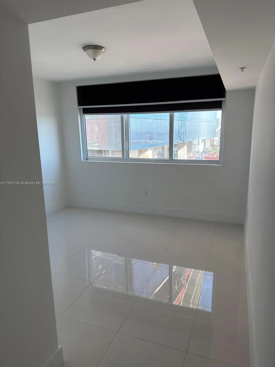 244 Biscayne Blvd # 1502, Miami, FL 33132 photo 9