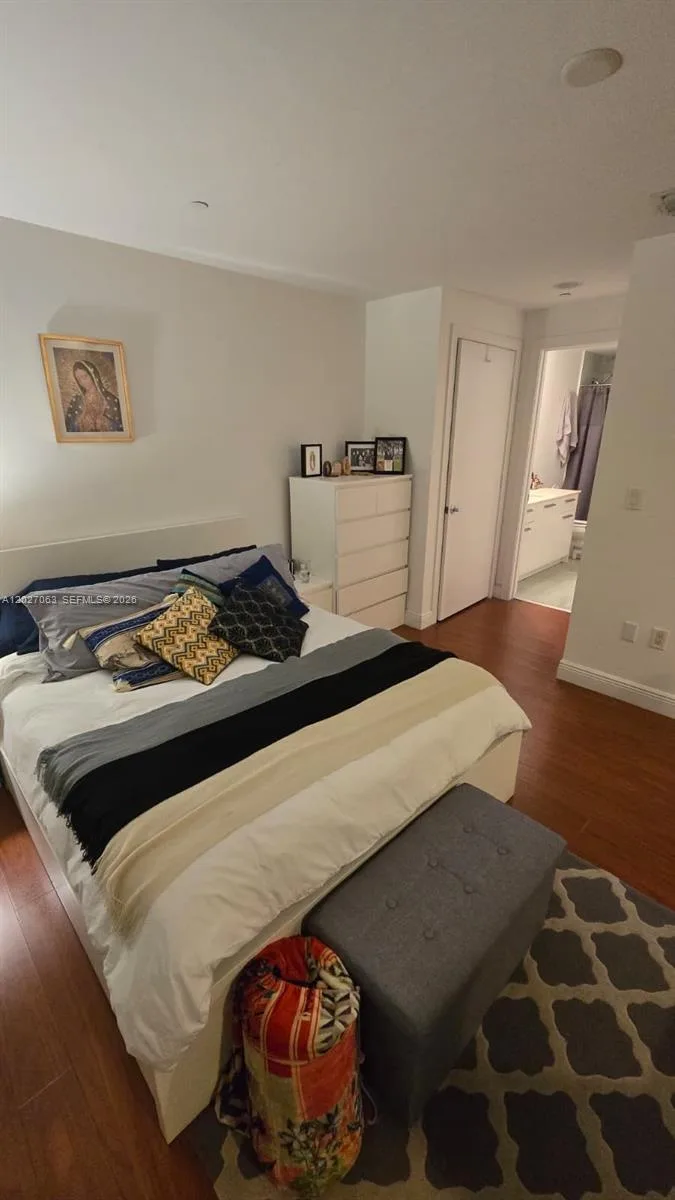1050 Brickell Ave # 816, Miami, FL 33131 photo 5