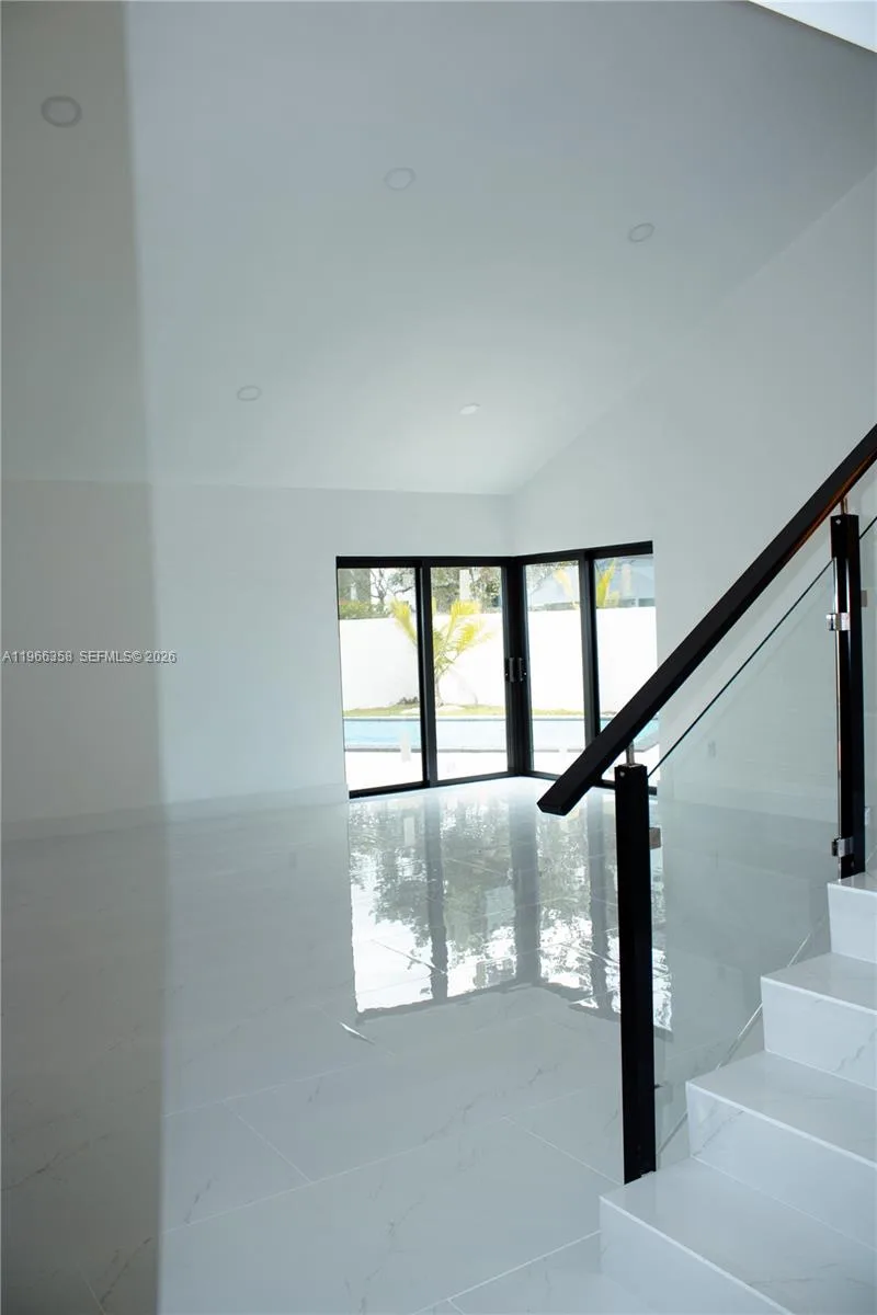 10433 SW 118th Ct, Miami, FL 33186 photo 9