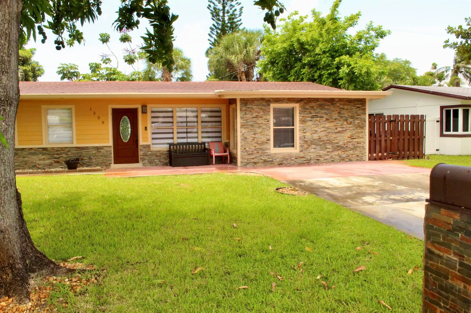 1558 NE 30th Street, Pompano Beach, FL 33064