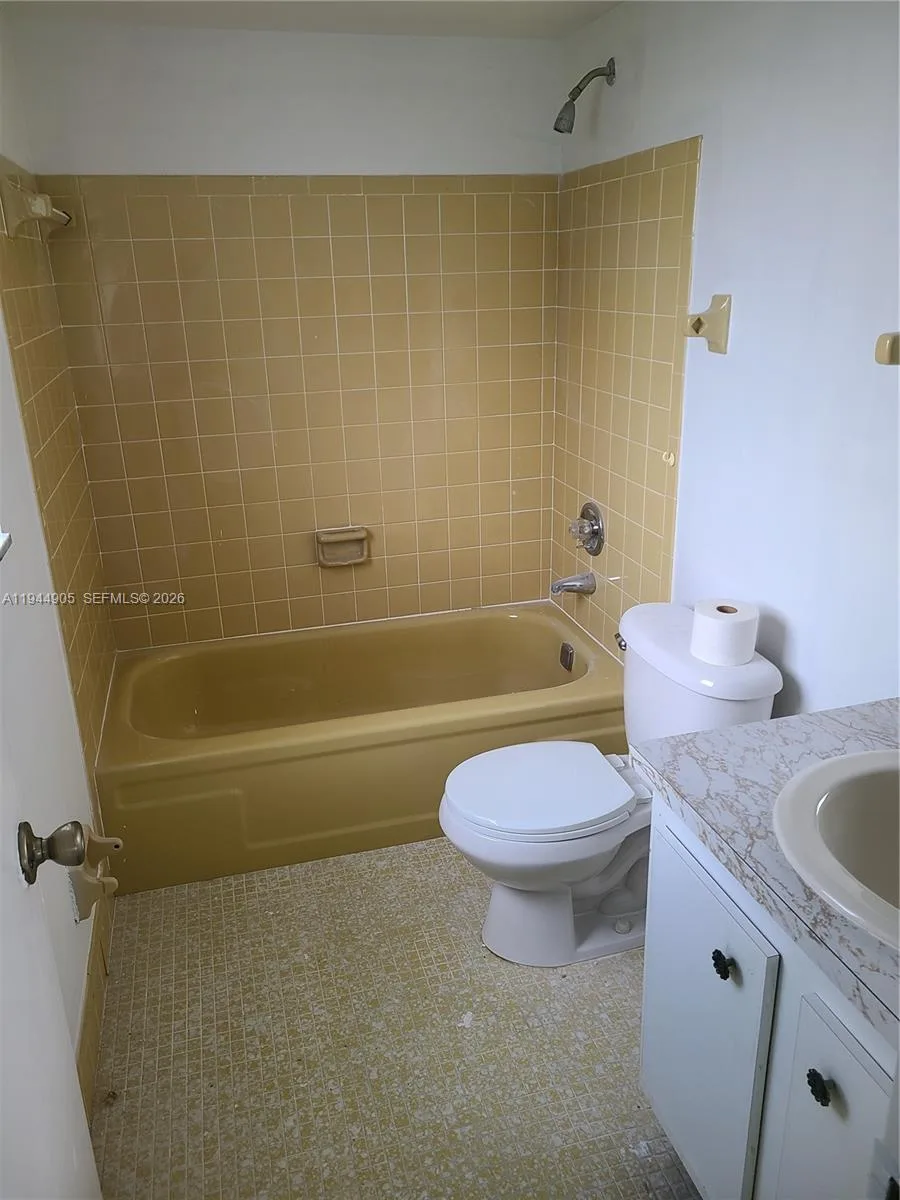 7610 NW 1st St # 208, Margate, FL 33063 photo 4