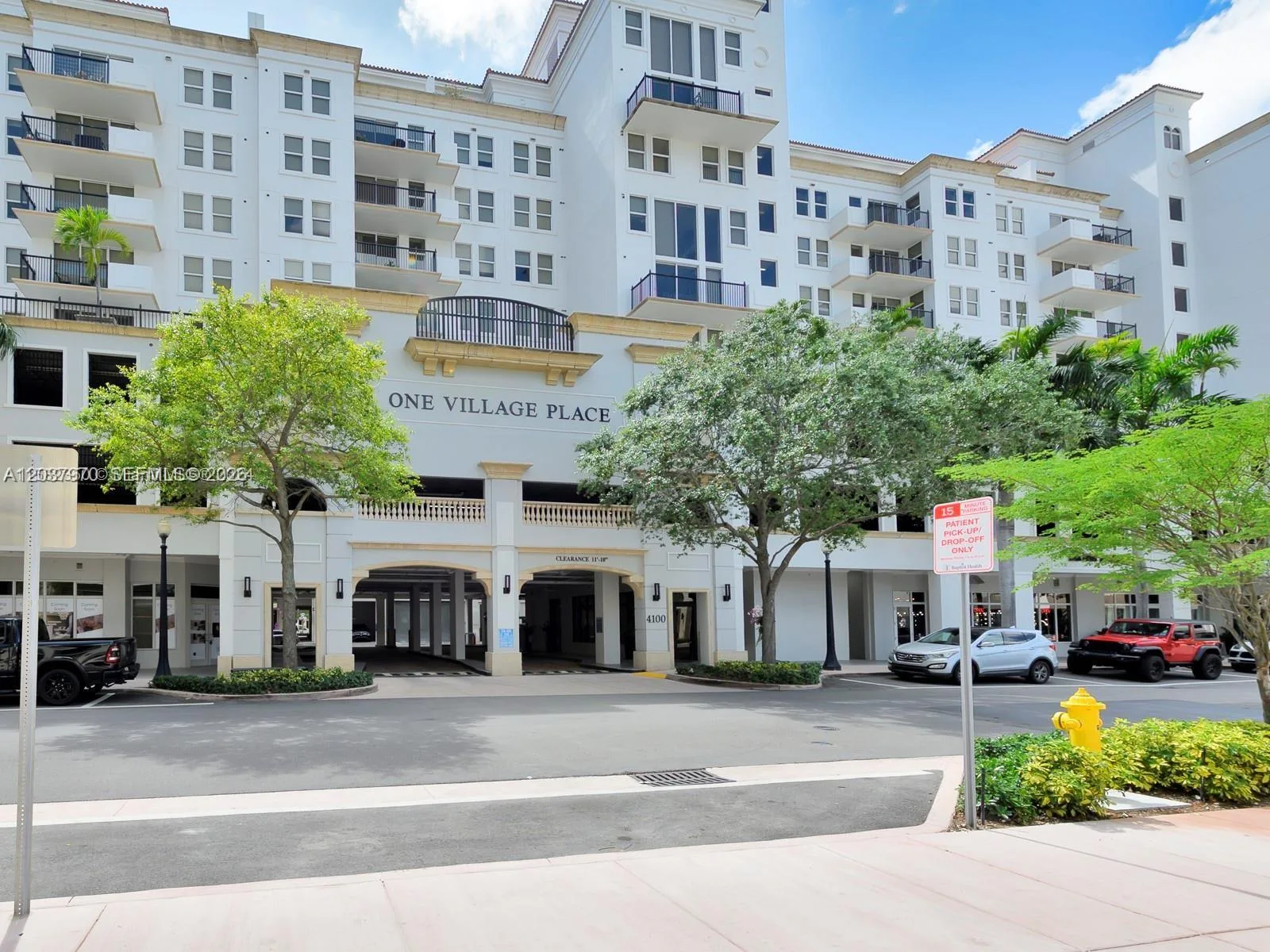 4100 SALZEDO ST # 713, Coral Gables, FL 33146