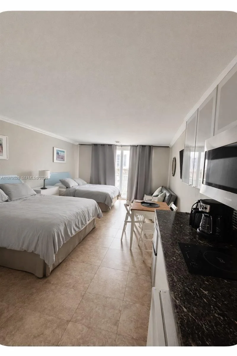 19201 Collins Ave # 436, Sunny Isles Beach, FL 33160 photo 10