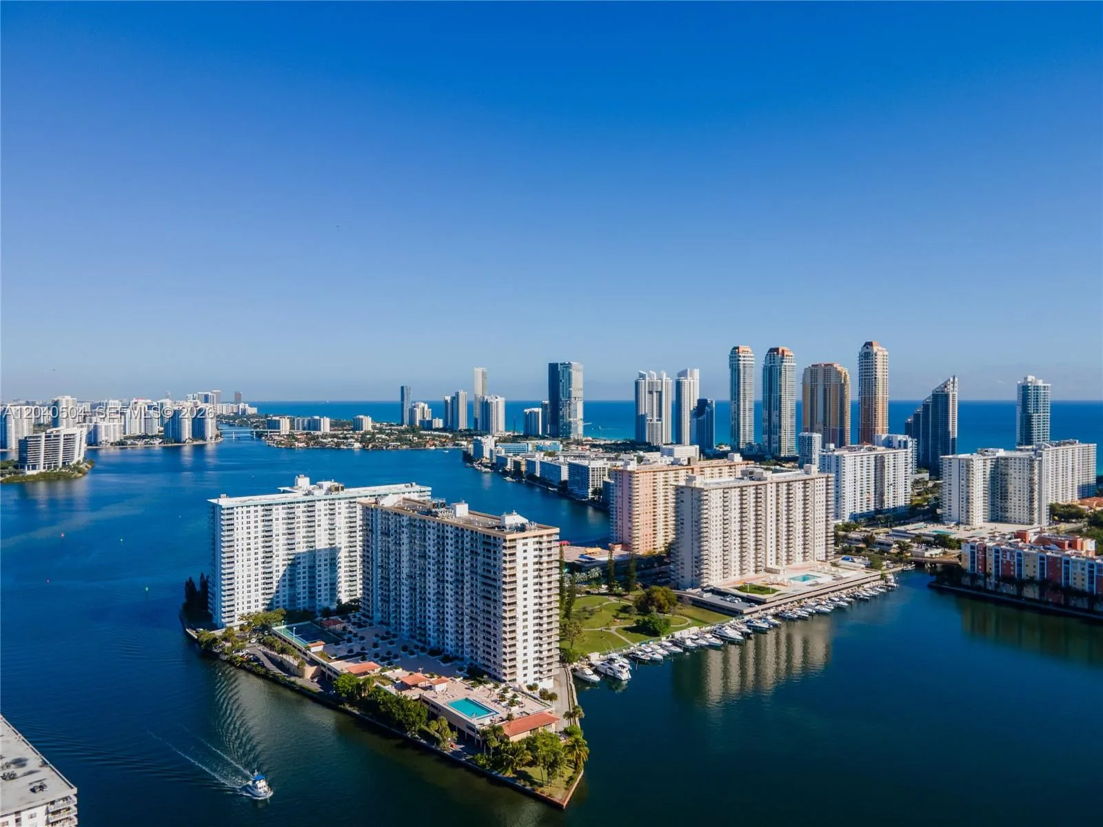 290 174th St # 318, Sunny Isles Beach, FL 33160