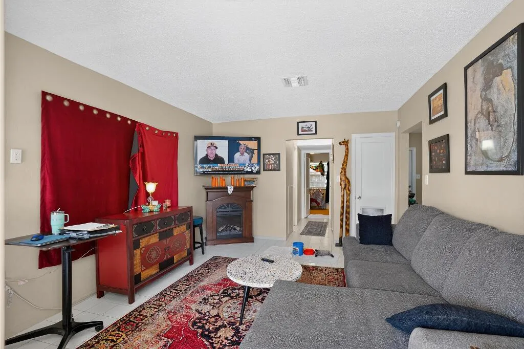 208 SW 2ND Place # 1-2, Dania Beach, FL 33004 photo 10