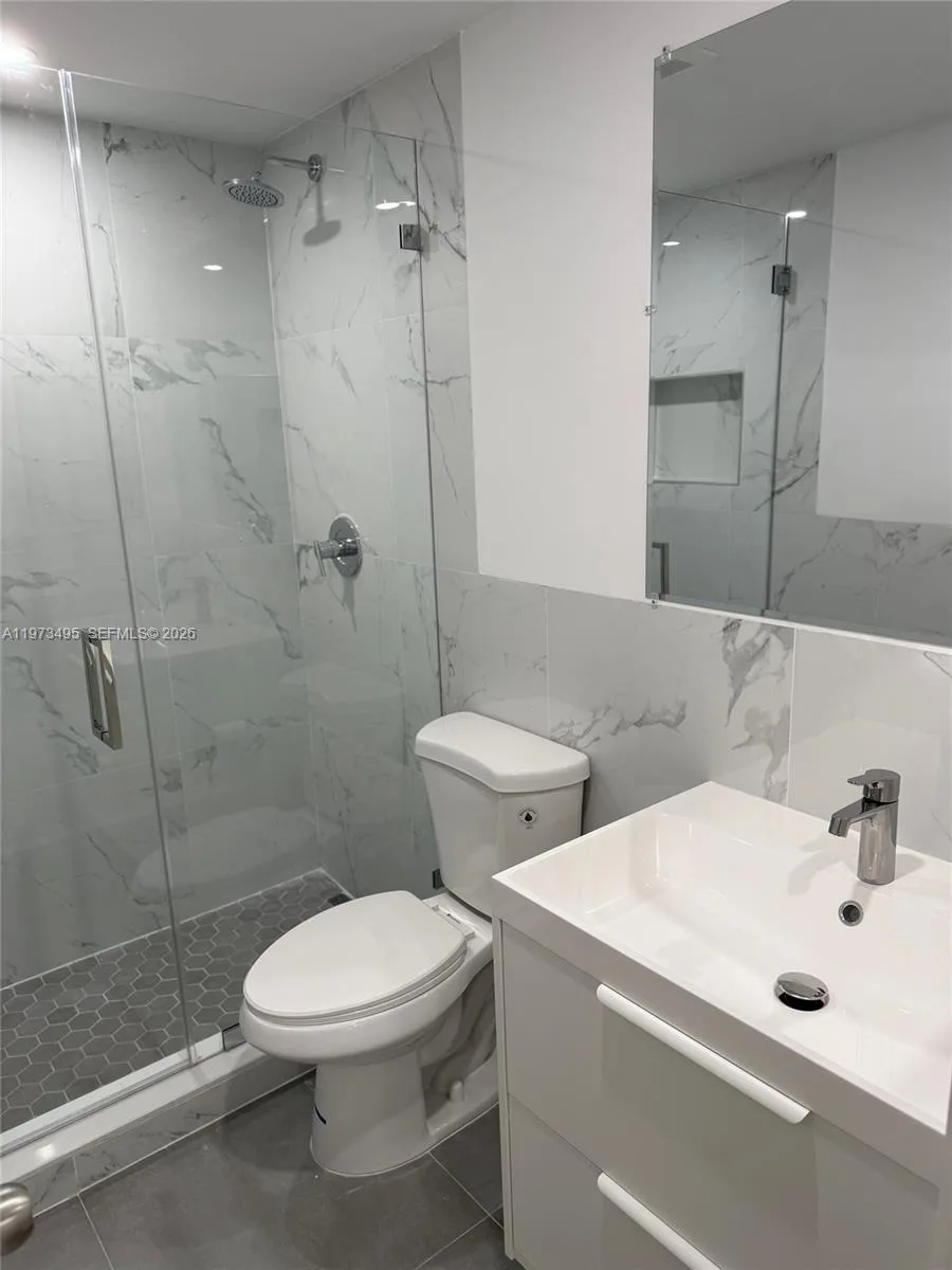 926 Michigan Ave # 12, Miami Beach, FL 33139 photo 8