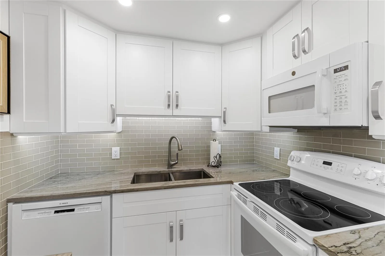 210 Oakridge N # 210, Deerfield Beach, FL 33442 photo 7