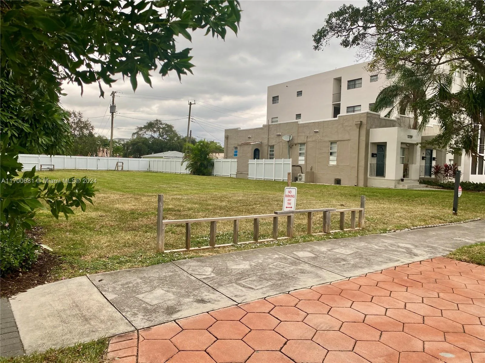 1741 Dewey St, Hollywood, FL 33020 photo 13