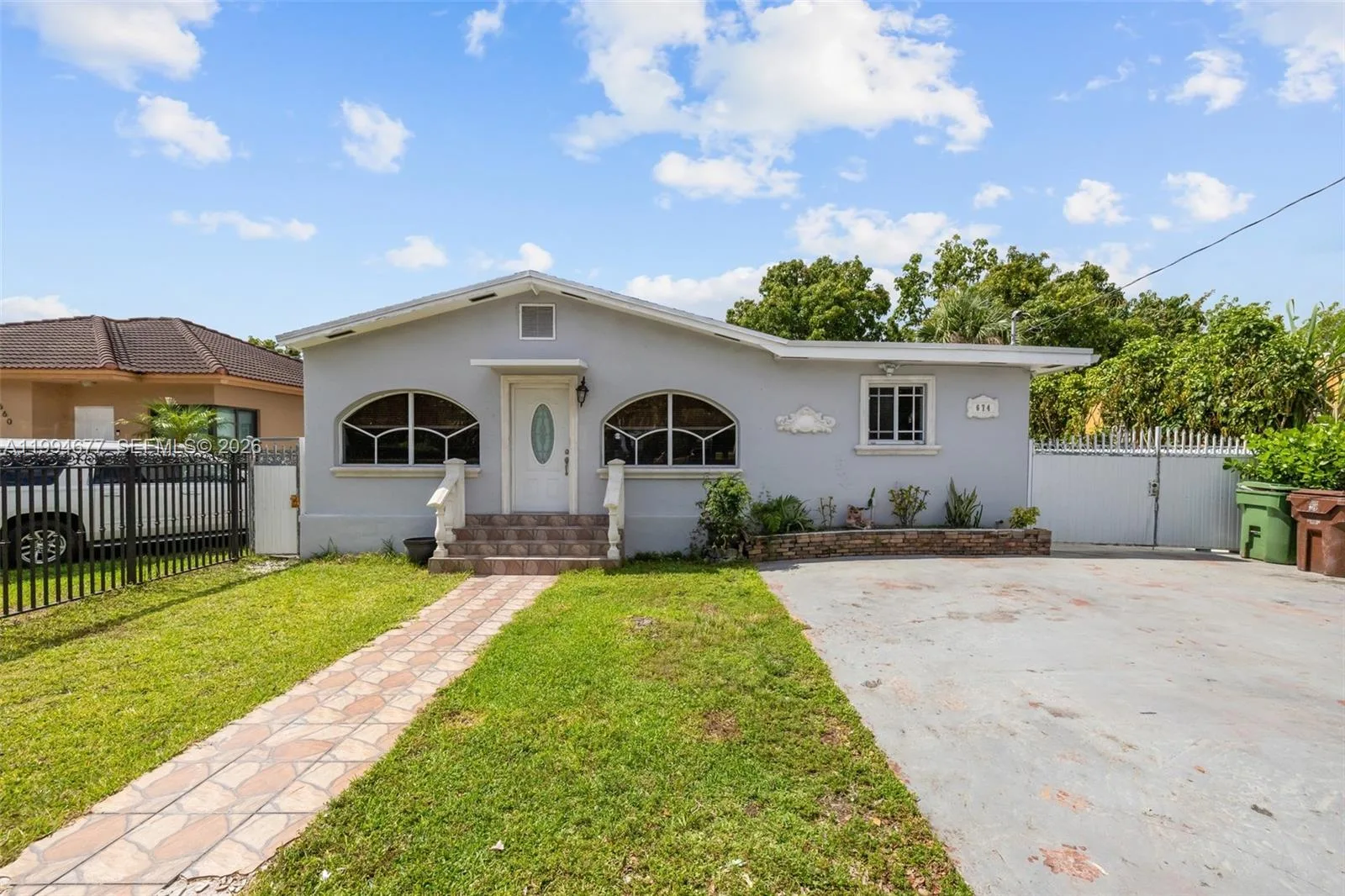674 W 23rd St, Hialeah, FL 33010