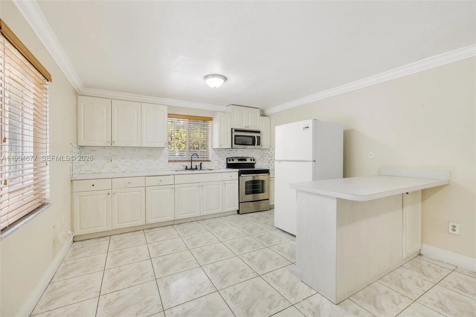674 W 23rd St, Hialeah, FL 33010 photo 13