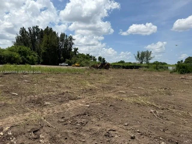 13105 SW 199th Ave, Miami, FL 33177 photo 2