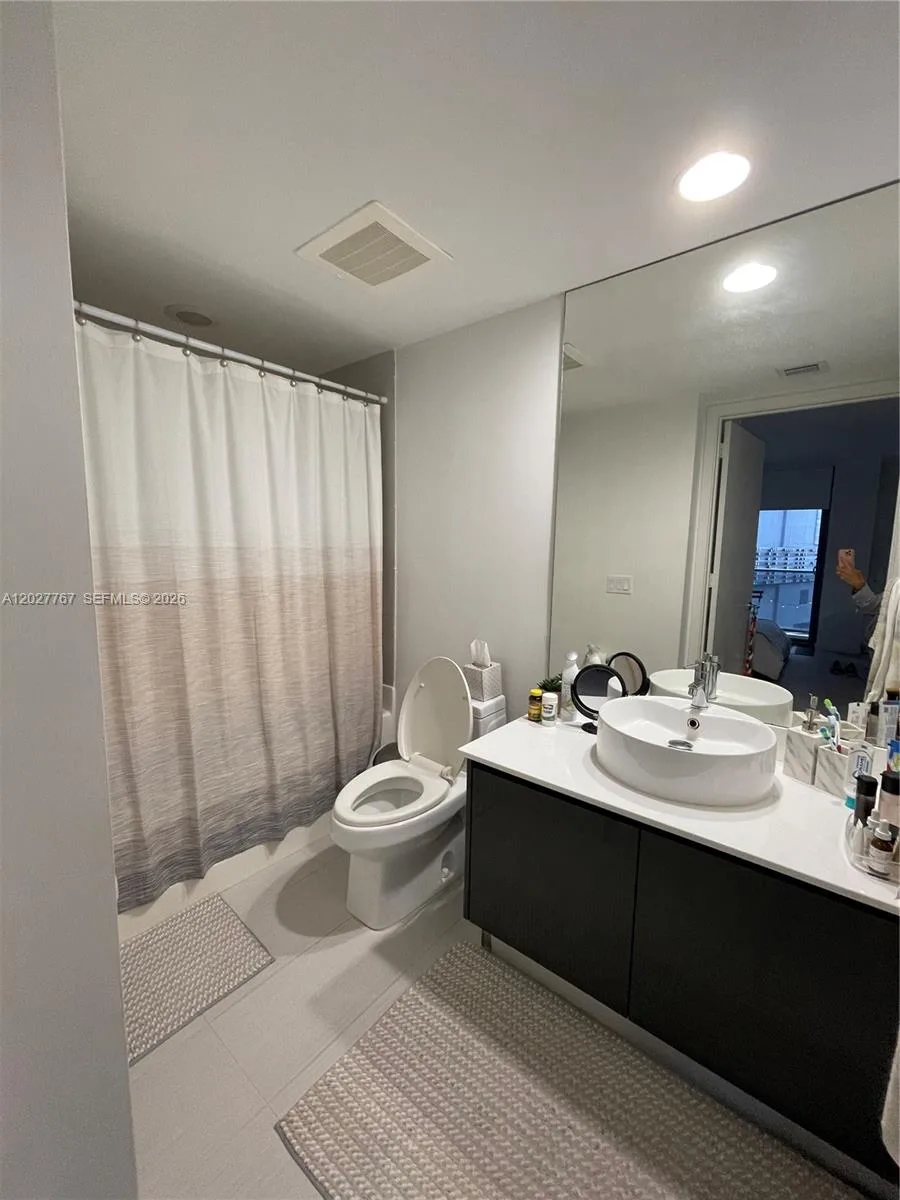 31 SE 6th St # 903, Miami, FL 33131 photo 6
