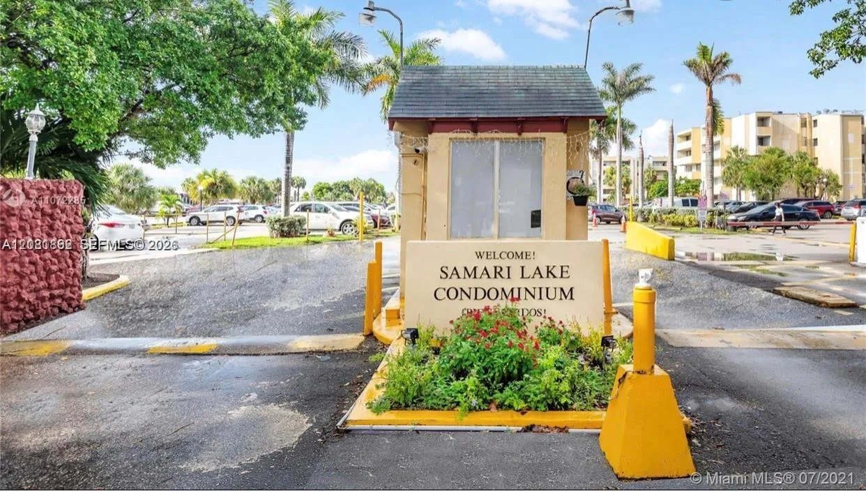 10000 NW 80th Ct # 2132, Hialeah Gardens, FL 33016