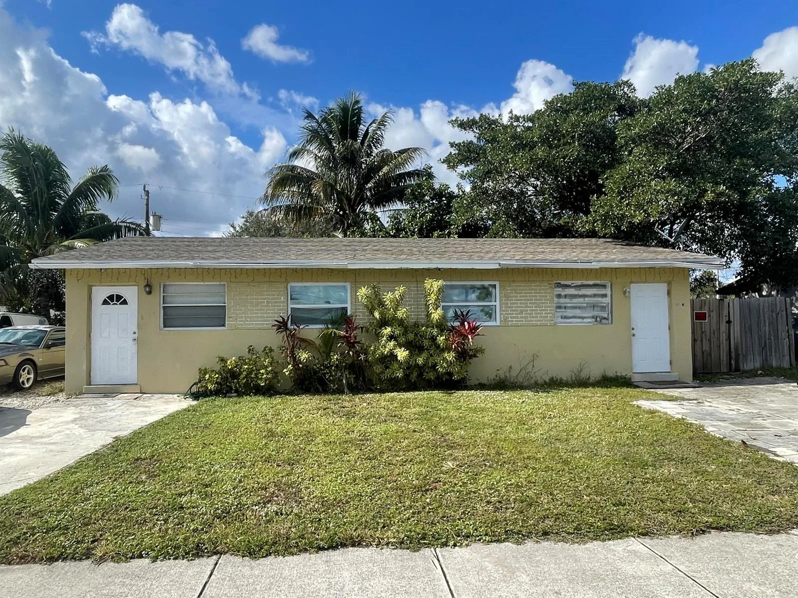 2301 NW 23RD Lane # 1-2, Fort Lauderdale, FL 33311