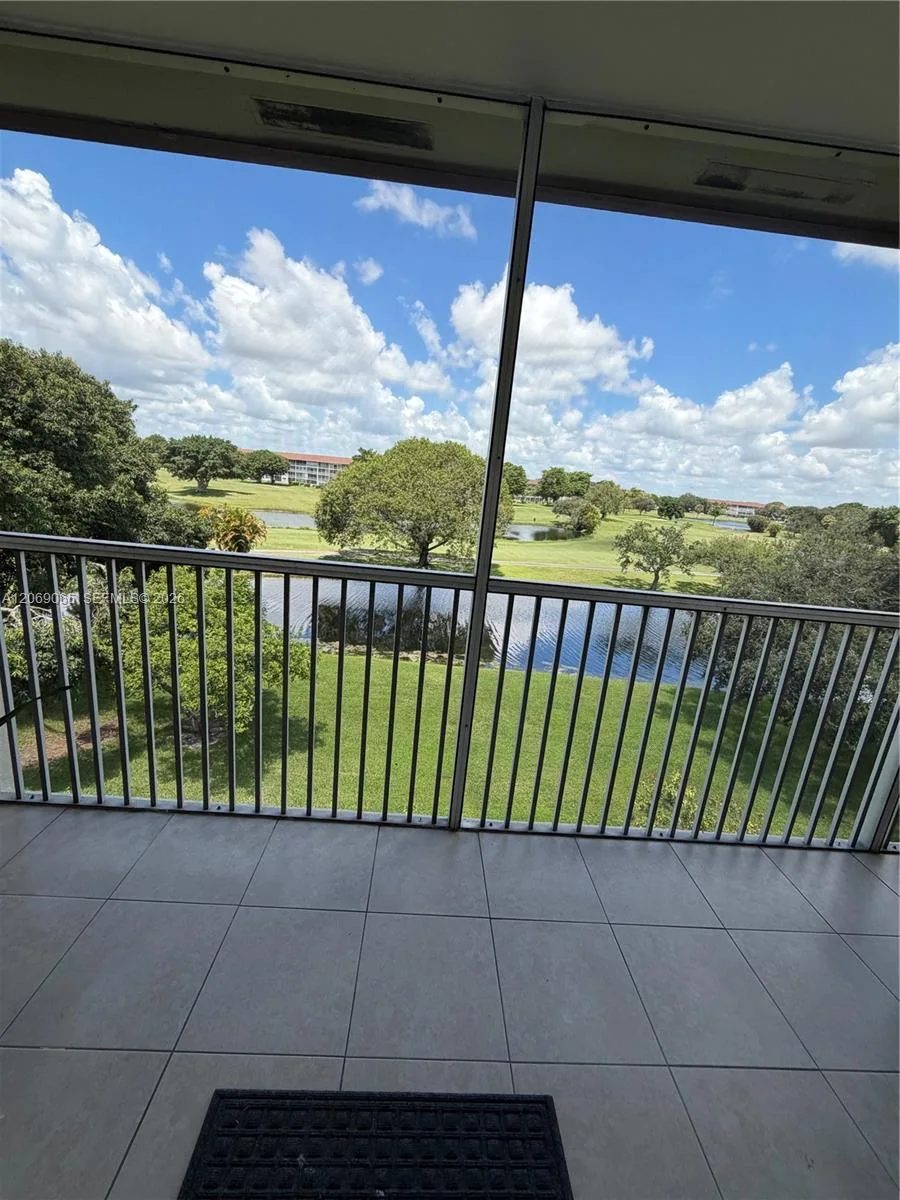 750 SW 133rd Ter # 403C, Pembroke Pines, FL 33027 — zdjęcie 2