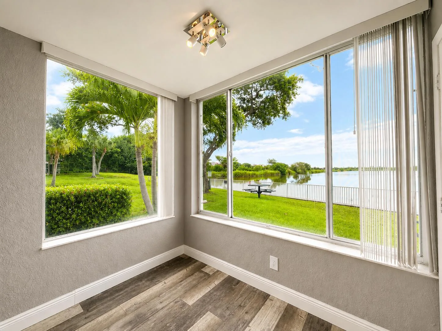 2831 N Oakland Forest Drive # 101, Oakland Park, FL 33309