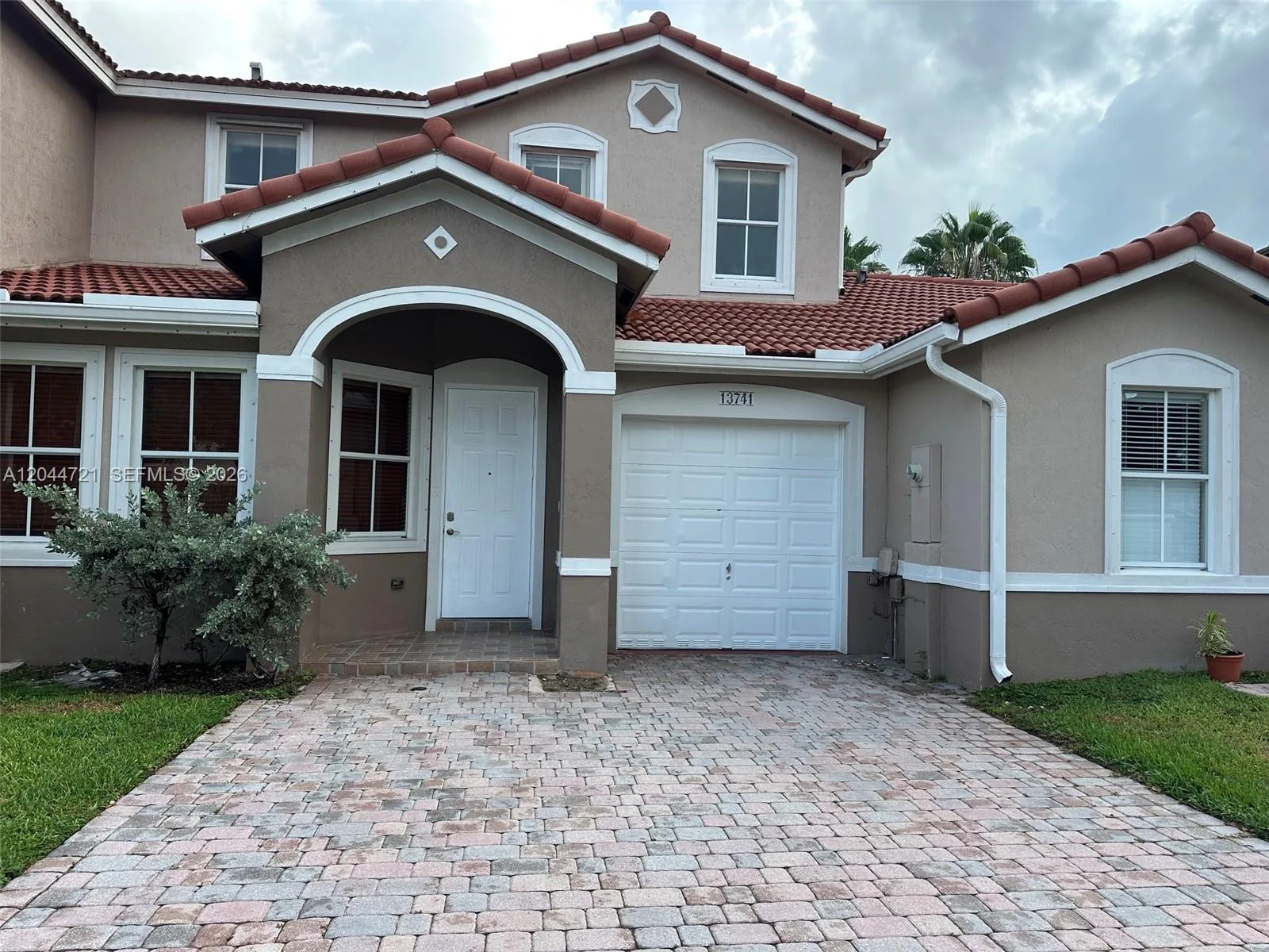 13741 SW 274th Ter, Homestead, FL 33032 photo 2