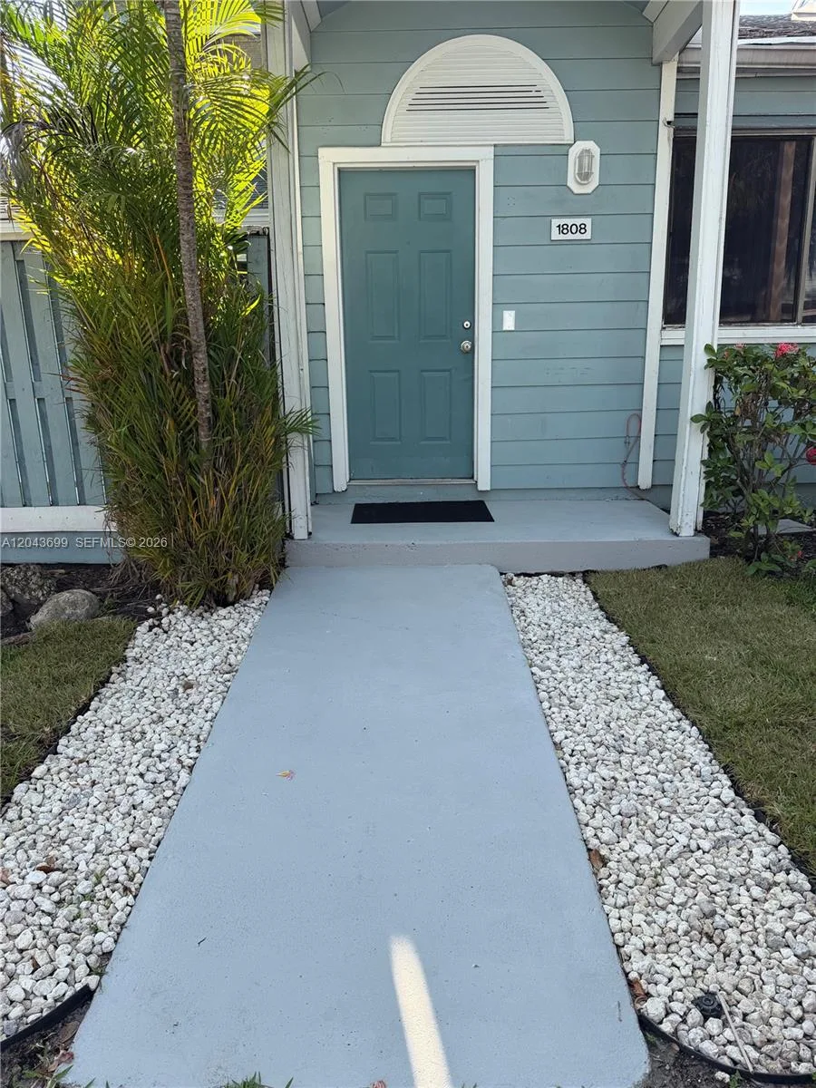 1808 Runners Way # 1808, North Lauderdale, FL 33068 photo 2