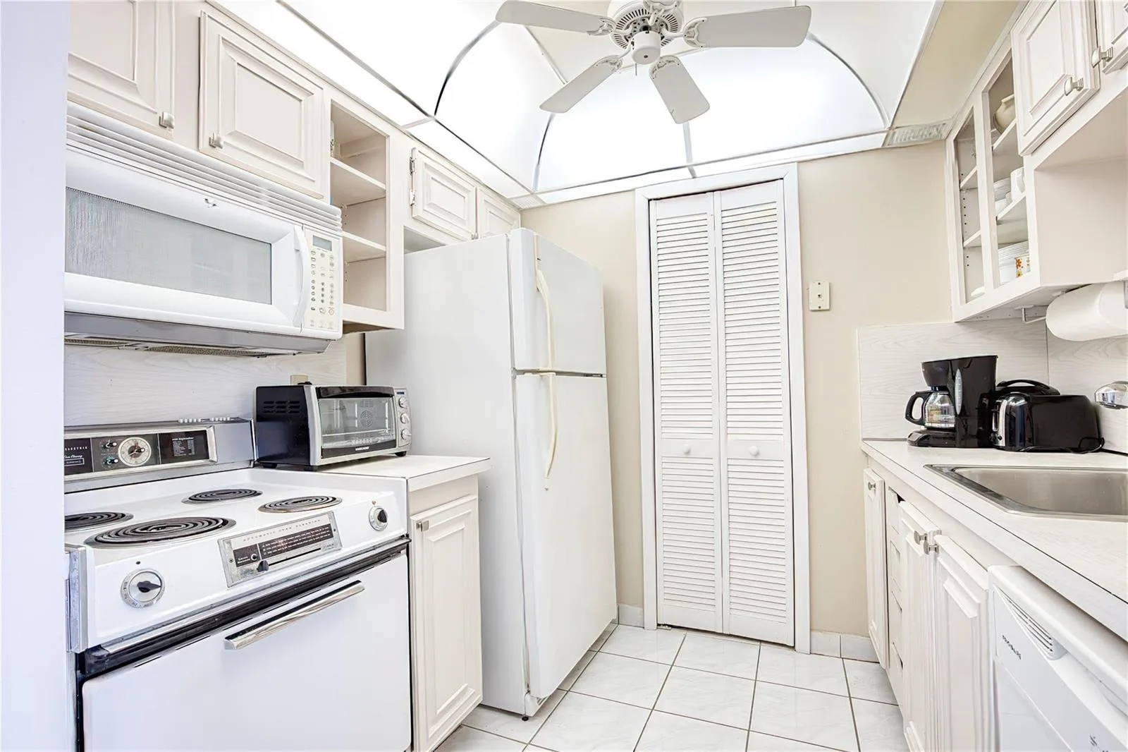 111 Briny Avenue # 2312, Pompano Beach, FL 33062 photo 11