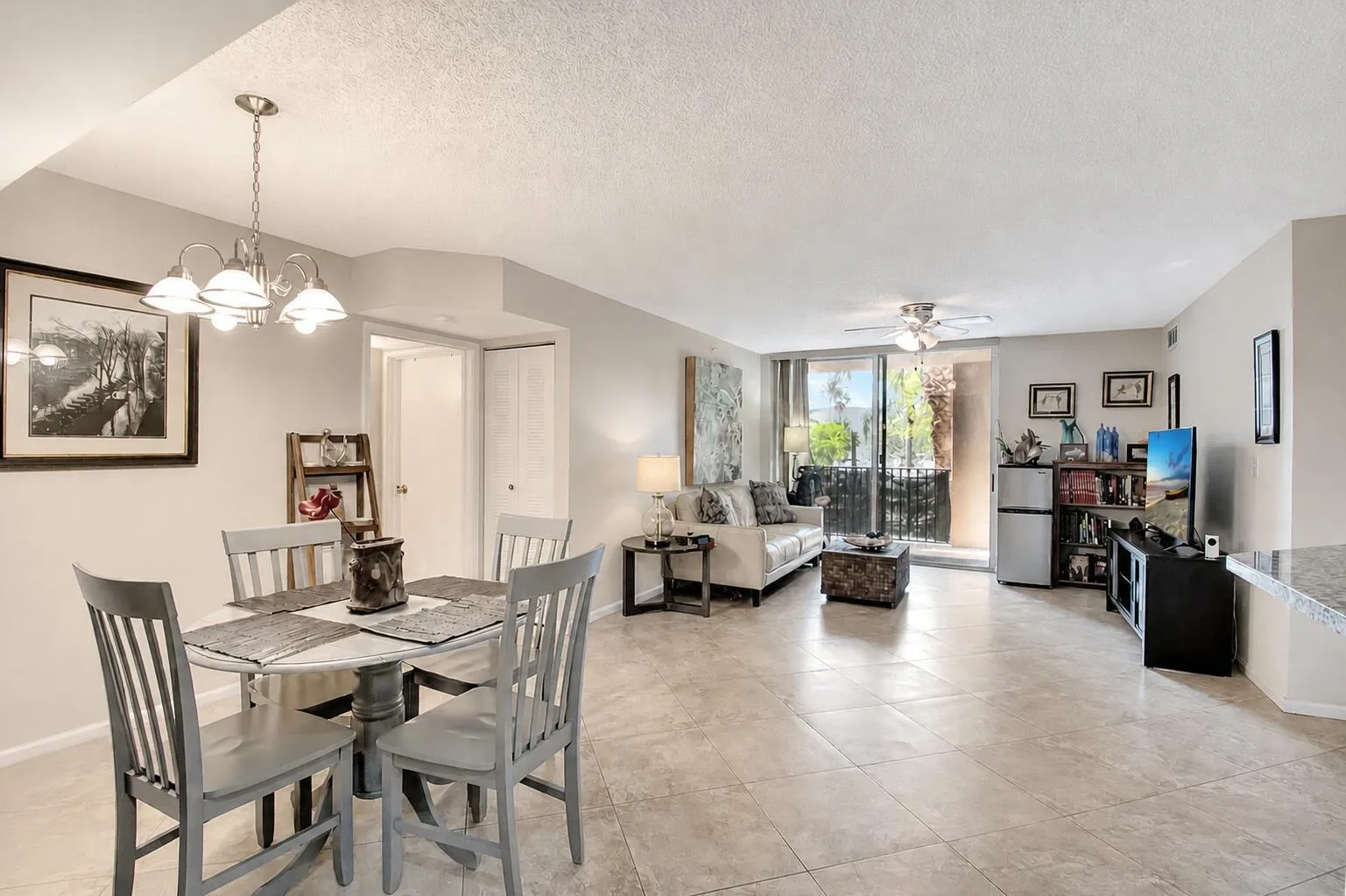 1000 Scotia Drive # 204, Hypoluxo, FL 33462