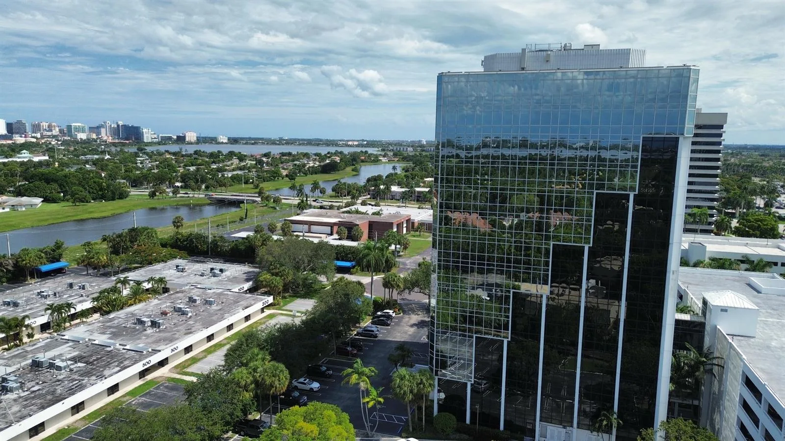 1700 EMBASSY Drive # 408, West Palm Beach, FL 33401