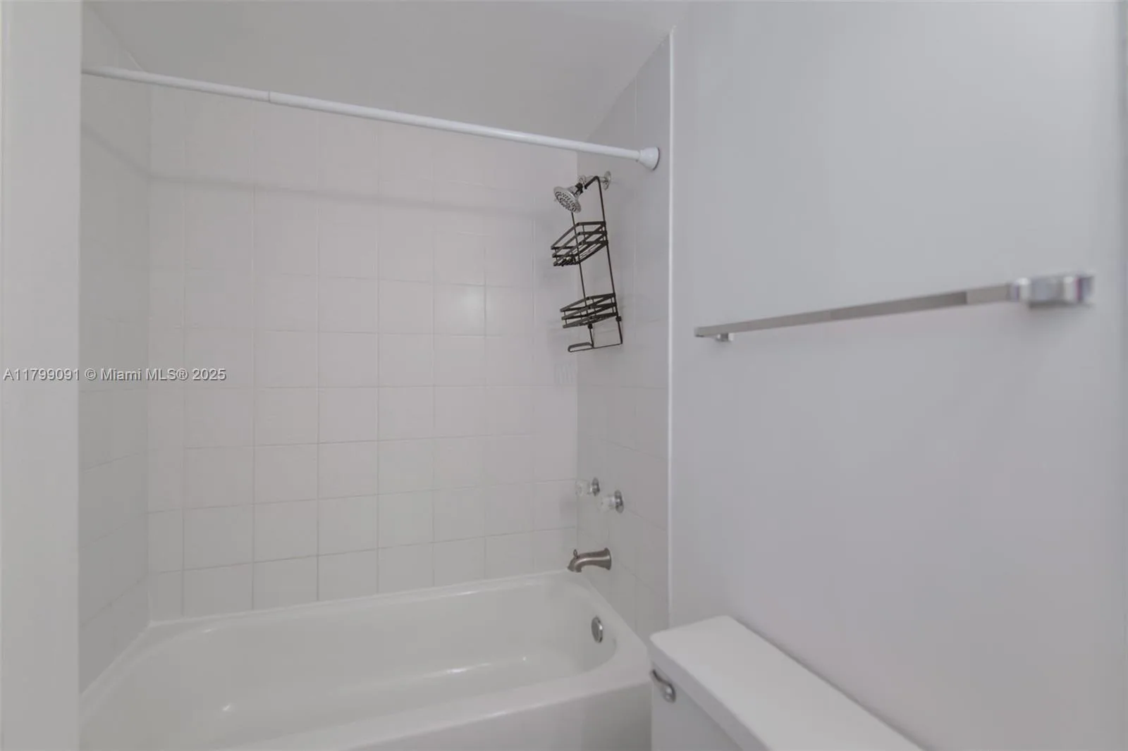 801 Brickell Bay Dr # 1567, Miami, FL 33131 photo 10