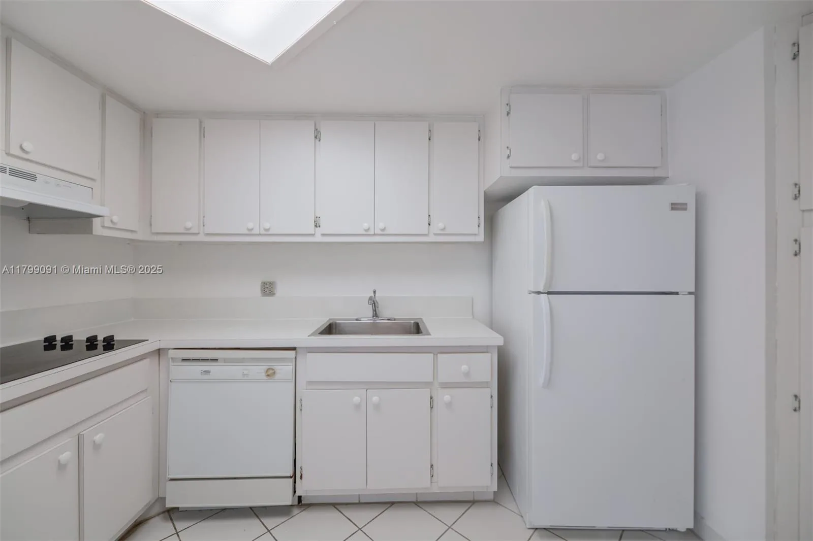 801 Brickell Bay Dr # 1567, Miami, FL 33131 photo 7