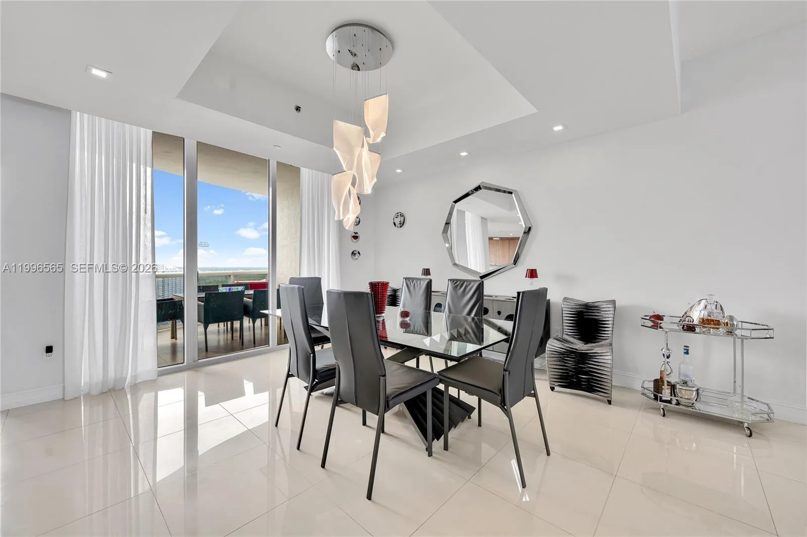 15901 Collins Ave # 2104, Sunny Isles Beach, FL 33160 photo 9