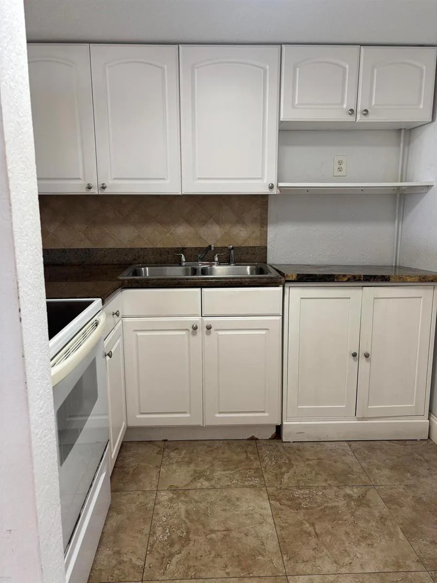3010 Marcos Drive # R111, Aventura, FL 33160 photo 4