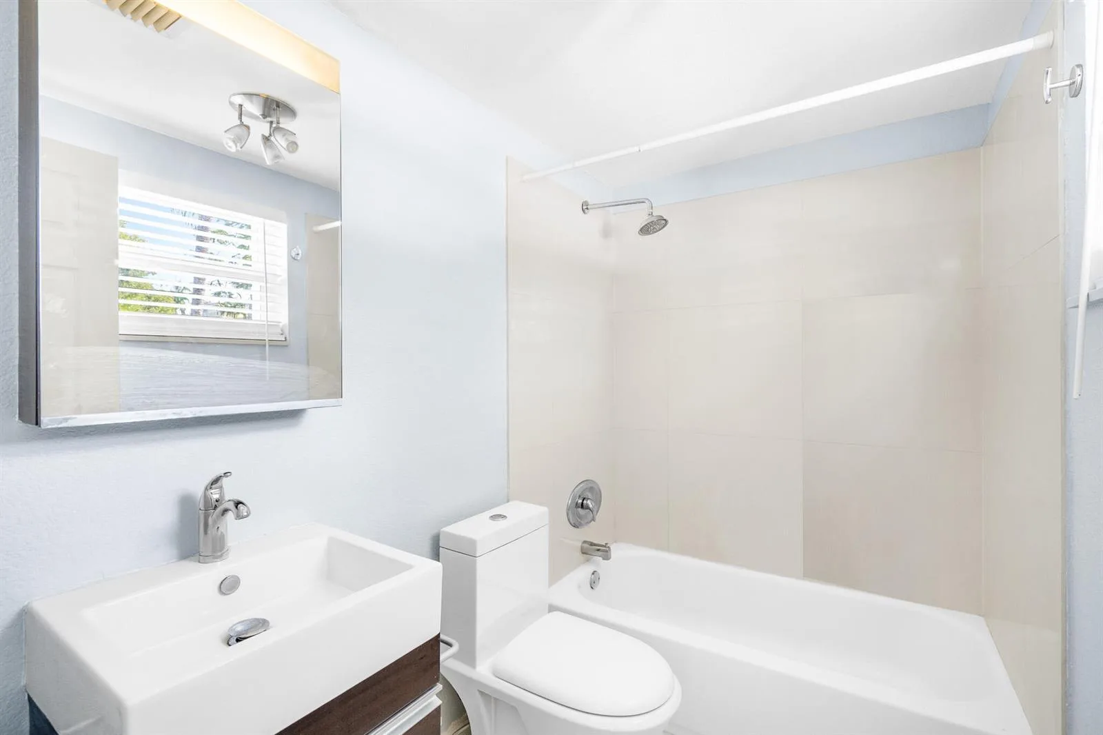 416 NE 15th Avenue # 2, Fort Lauderdale, FL 33301 photo 5