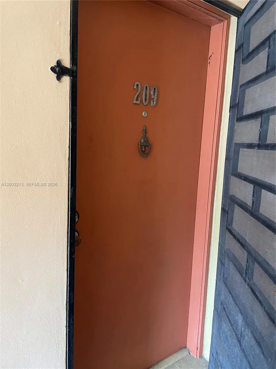 401 NW 72nd Ave # 209-D, Miami, FL 33126