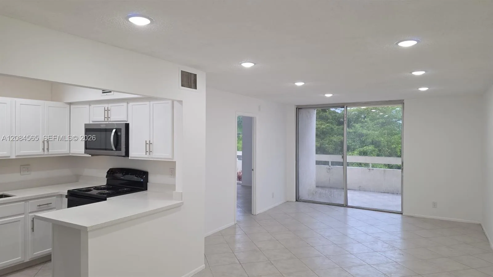 2017 NW 46th Ave # A404, Lauderhill, FL 33313