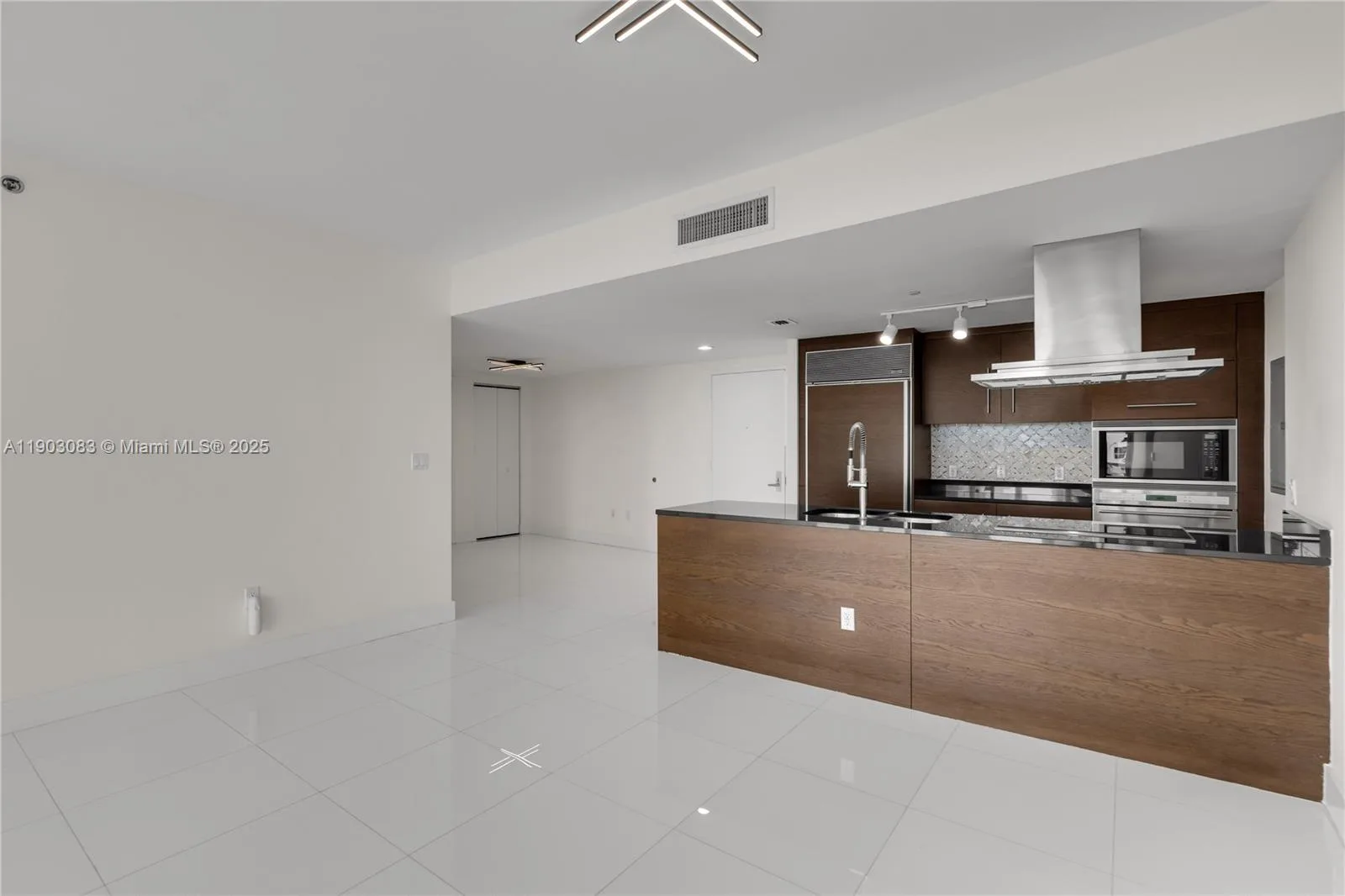 495 Brickell Ave # BAY607, Miami, FL 33131 photo 13