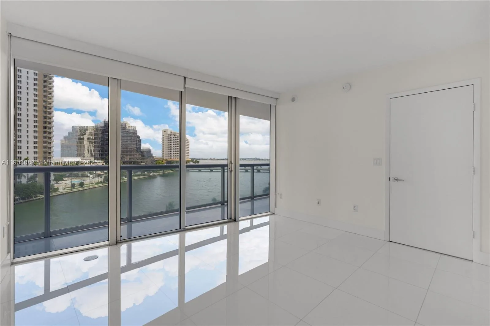 495 Brickell Ave # BAY607, Miami, FL 33131 photo 2