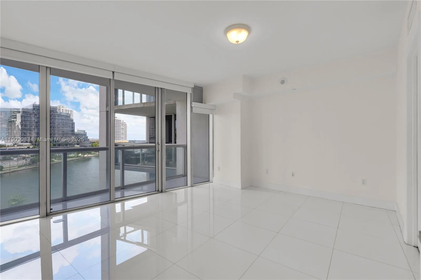 495 Brickell Ave # BAY607, Miami, FL 33131 photo 3