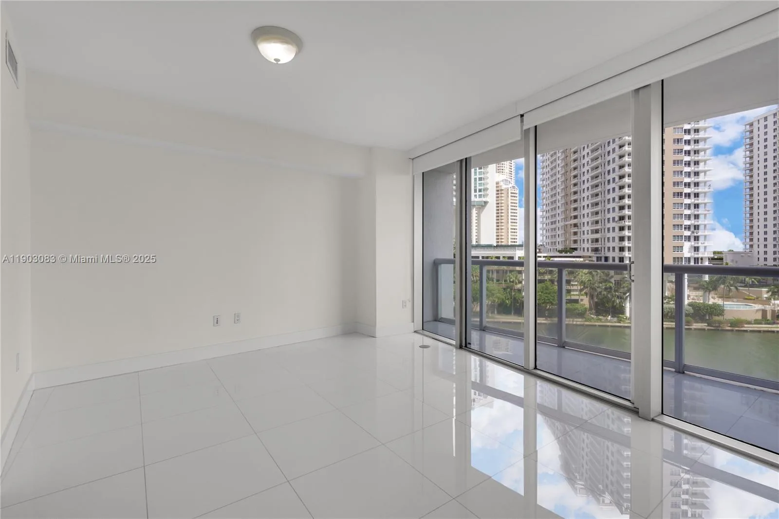 495 Brickell Ave # BAY607, Miami, FL 33131 photo 4