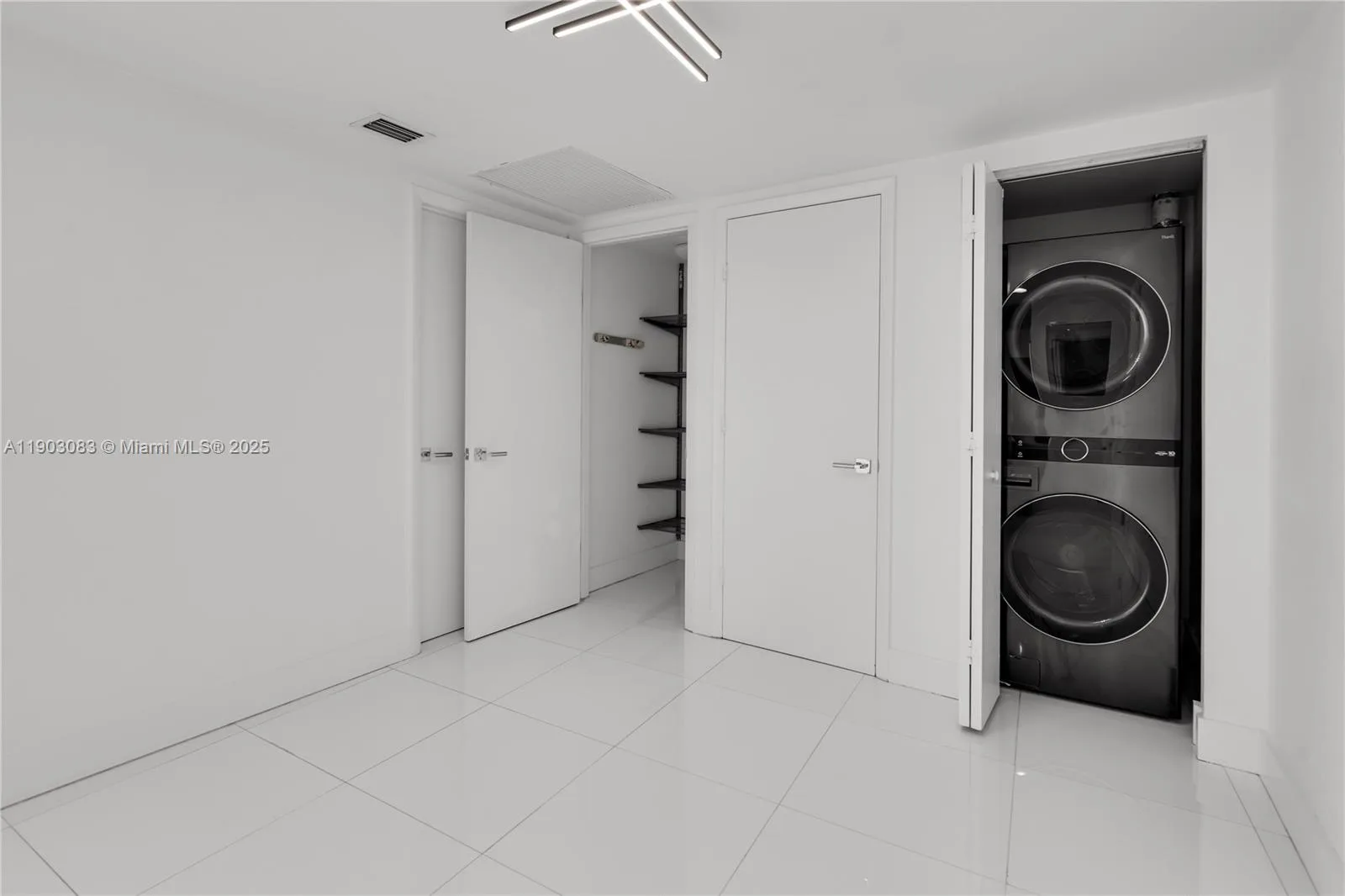 495 Brickell Ave # BAY607, Miami, FL 33131 photo 8