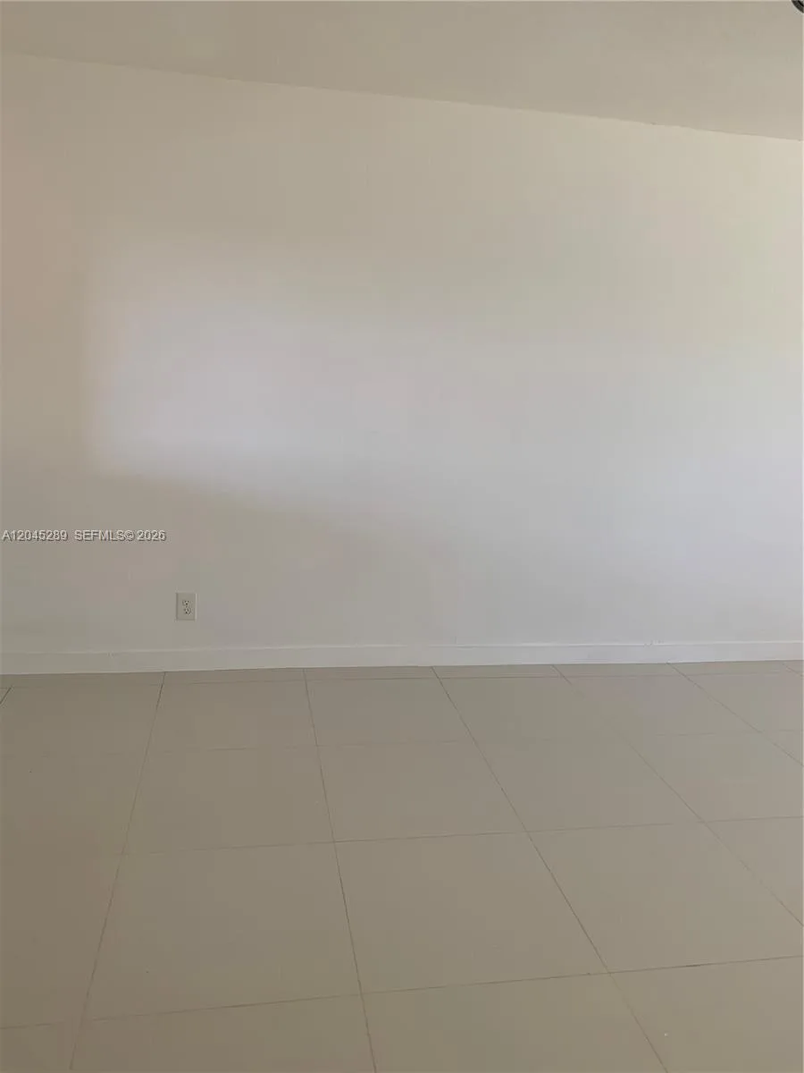 201 Berkley Rd # 204, Hollywood, FL 33024 photo 10